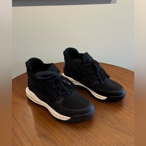 Sorel Women Snow Boots - Size 9